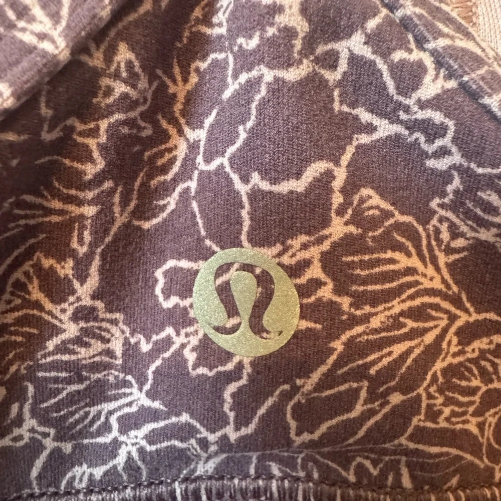 Lululemon Flow Y Bra Arabesque Antoinette Smoky Quartz - W2AUPS - Size 10 - Picture 4 of 5